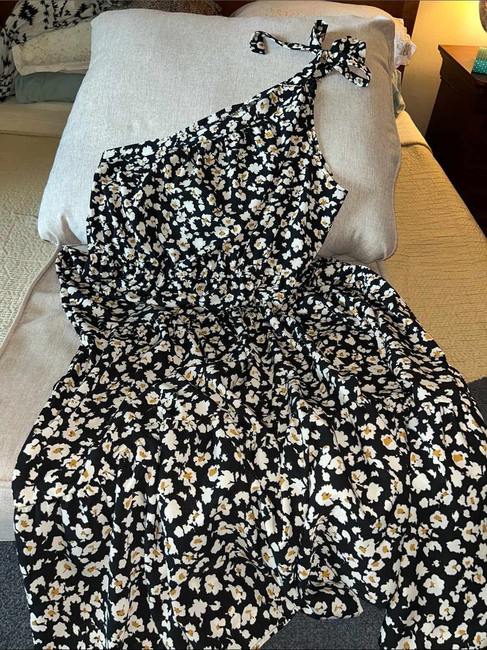 One-Shoulder Floral floor length dress in Black and White